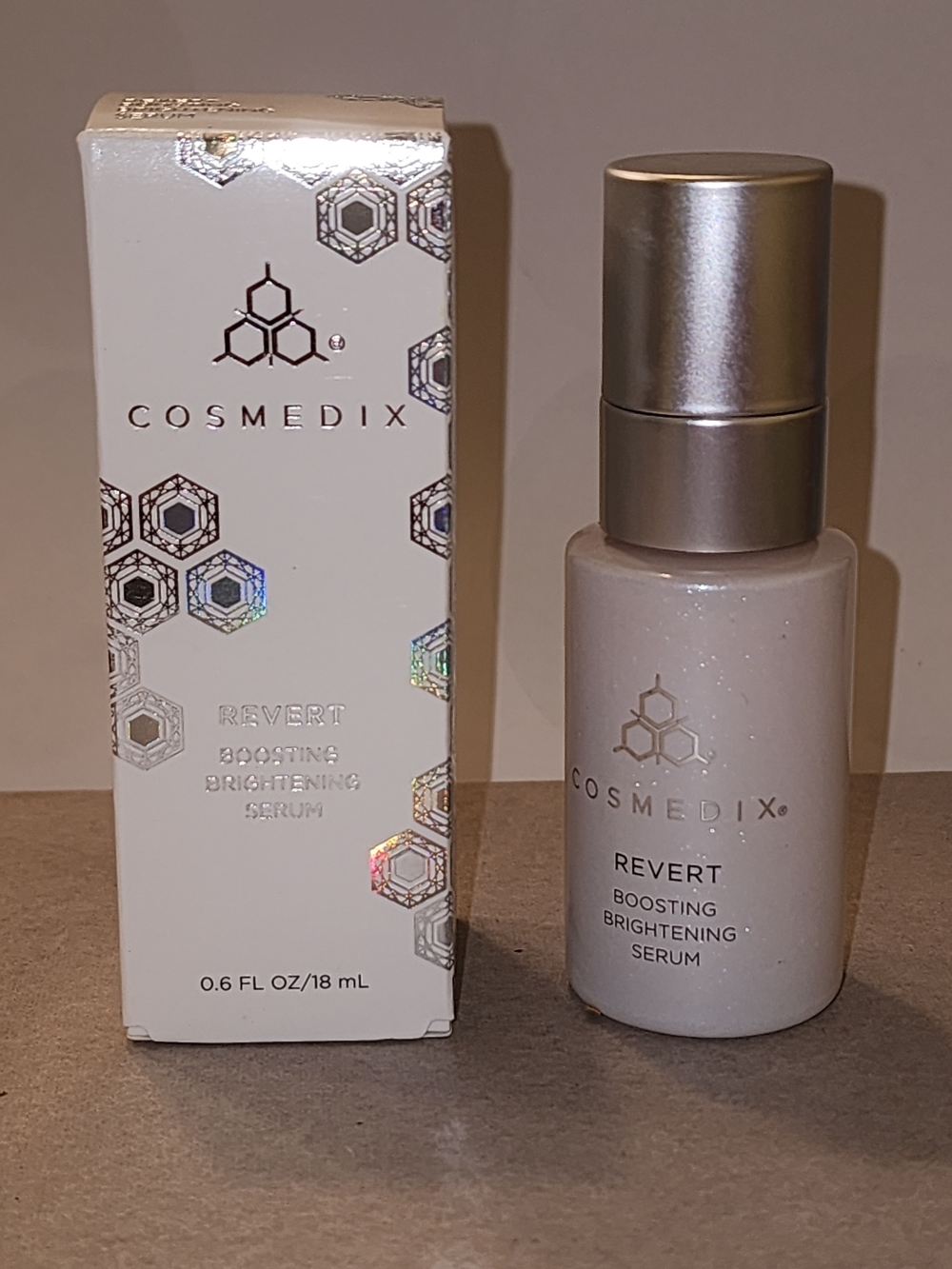 COSMEDIX Revert Boosting Brightening Serum - White & Silver